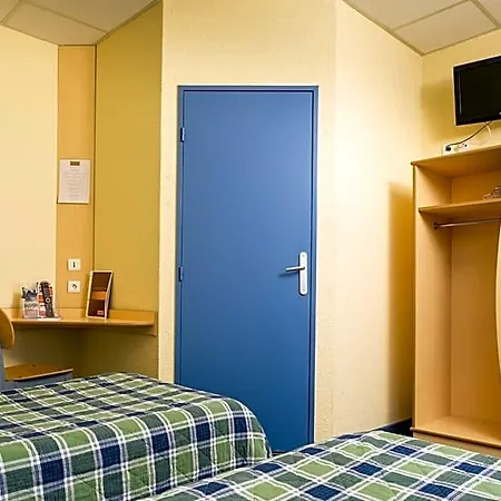 Hotel & 3*