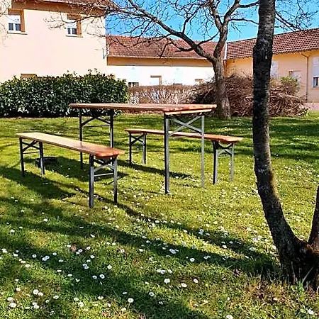 Hotel & Avermes