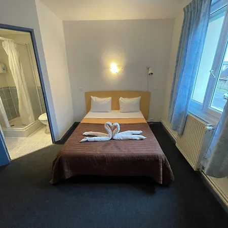 Hotel & 3*