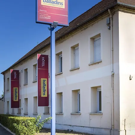 Hotel Hôtel&résidence Avermes